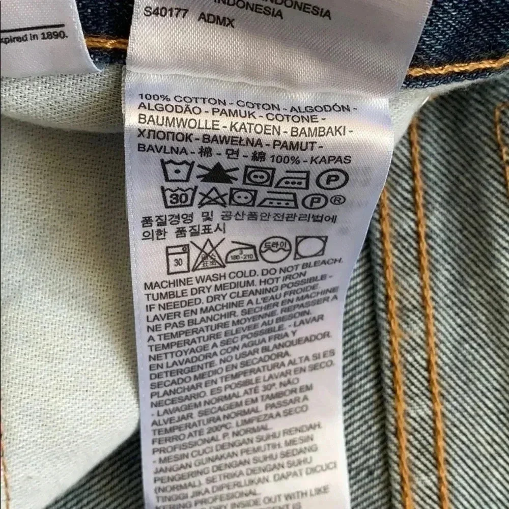 Levi’s 550 Men’s Denim Jeans Relaxed Fit Dark Stonewash Size 46x 29 NWT